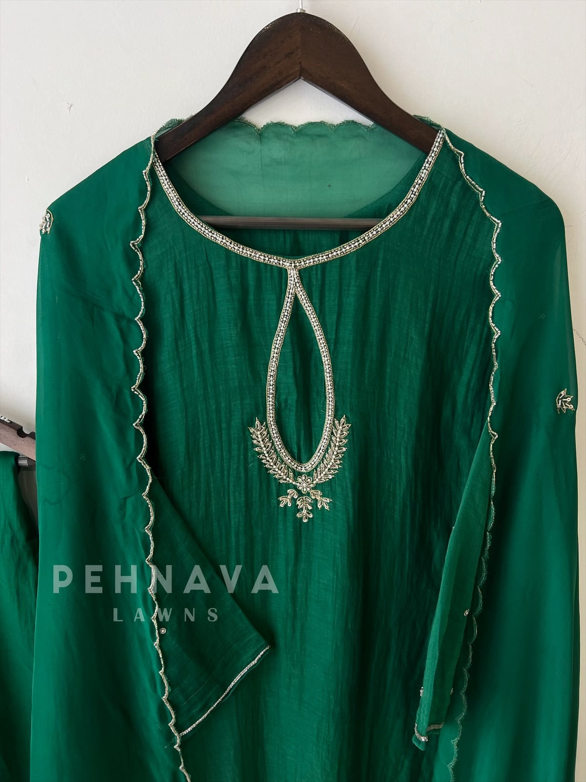 Premium HandWork Detailed chandheri Suit