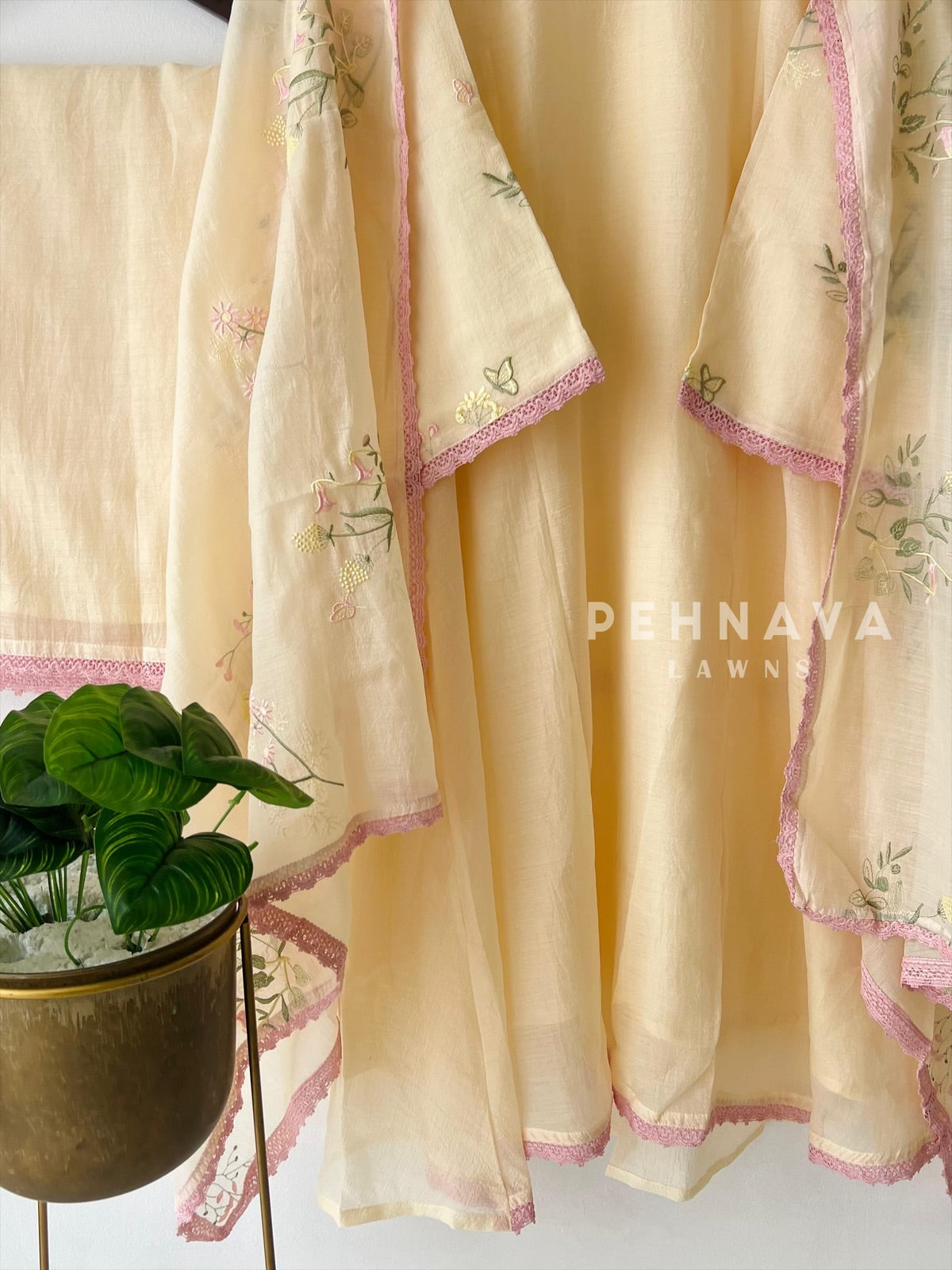 Lace-Trimmed Embroidered Suit-4139 - Pehnava Lawns