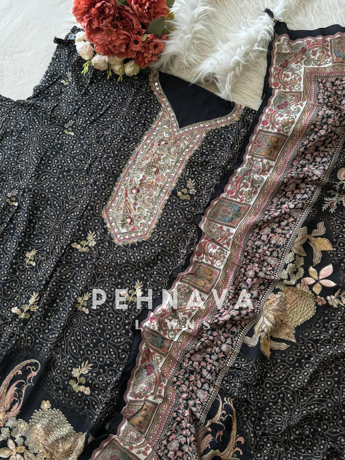 New Premium Black&White Muslin Suit-296