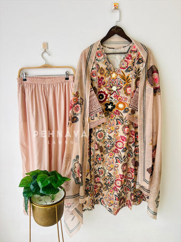 Floral Print Cotton Suit with Lace-17144 - Pehnava Lawns