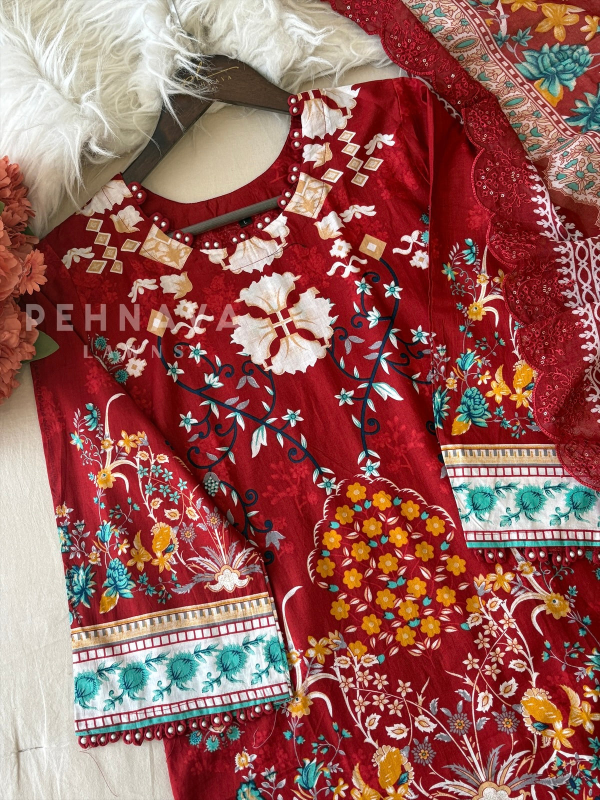 Floral Work Cotton Suit Set 1101 - Pehnava Lawns
