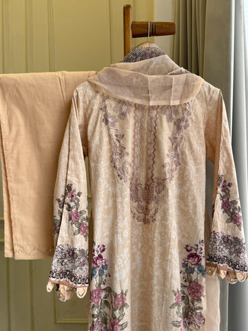 Trendy Pakistani Casual suit-4570