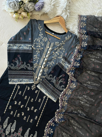 Black Mirage Embroidered Suit Set