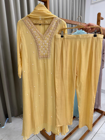 Chinnon ready to wear suit with Neck detailings