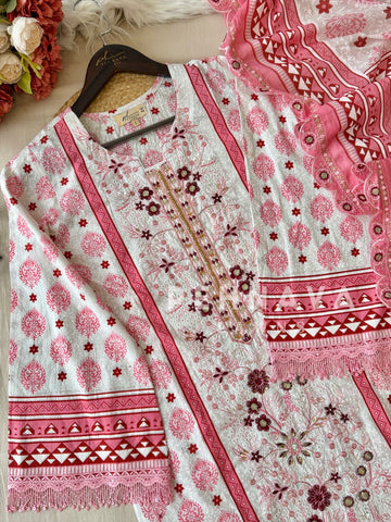 Signature Embroidered lawn Unstitched Suit 3649
