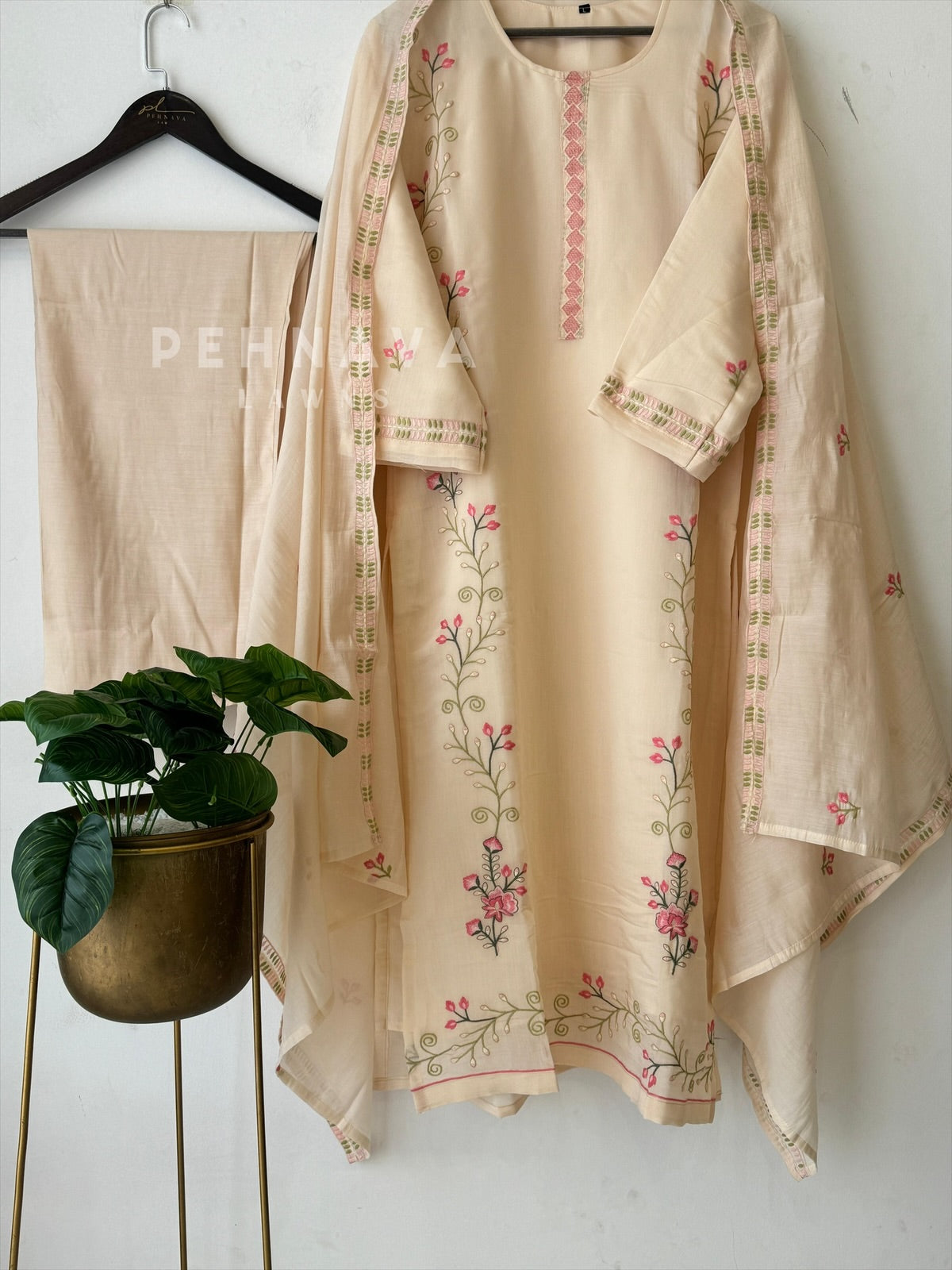 Classic Embroidery Suit Set