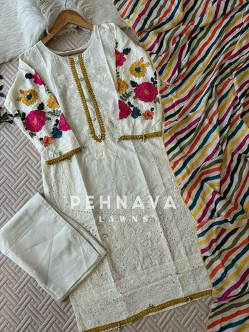 Floral Printed Casual Suit Ft. Cotton Dupatta