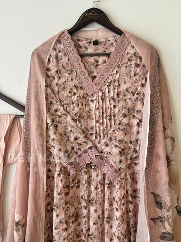 Soft Linen Pleated Lace Suit Set