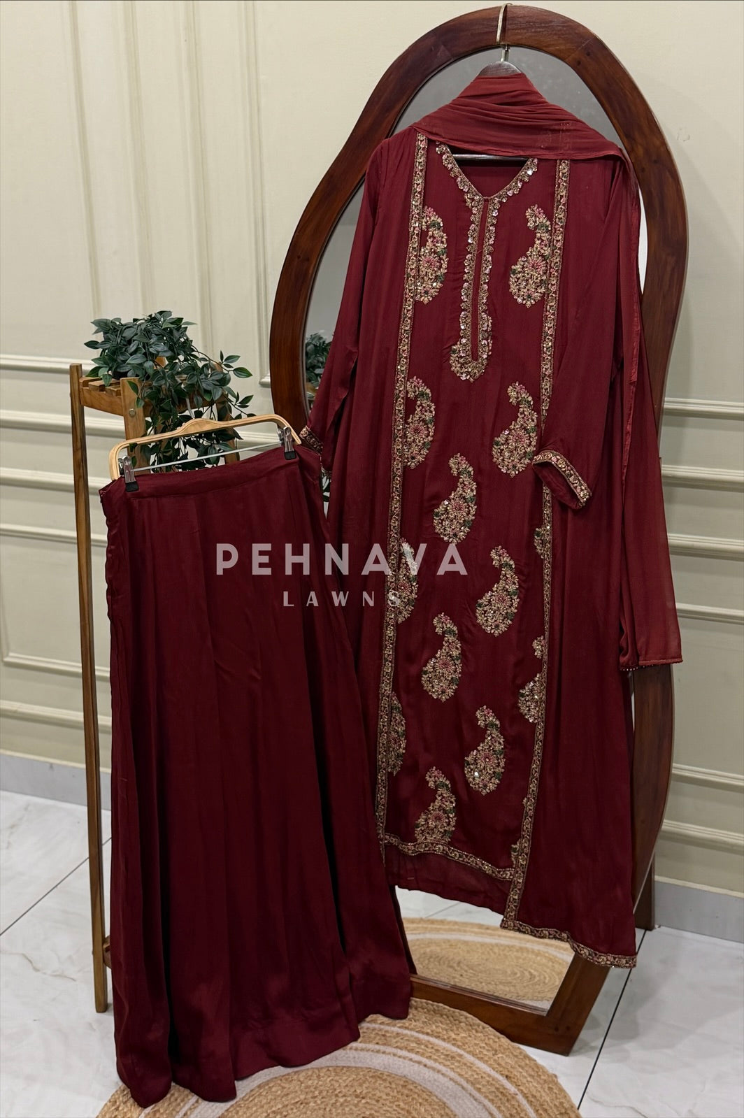 Premium Paisley Embellished Four-Piece Ensemble  1225