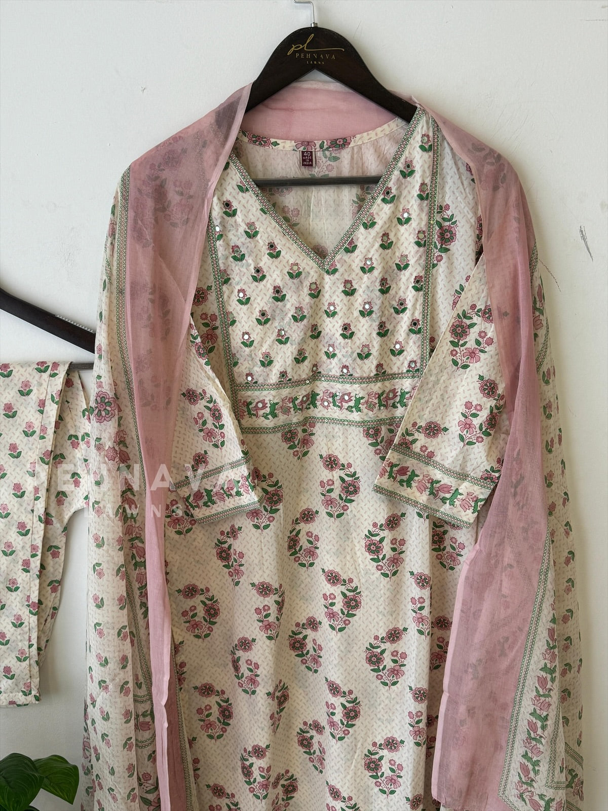 Printed Kurthi Suit Set-18709 - Pehnava Lawns
