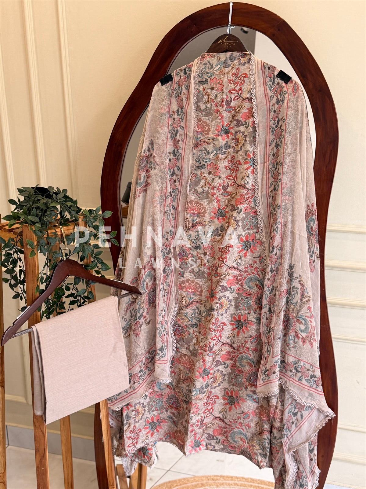 Floral Printed Unstitched Suit (Dispatch Time 4-5 Days)