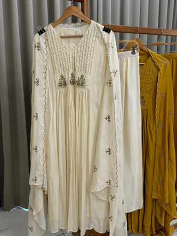 Handworked Anarkali pleated suit with scalloped dupatta