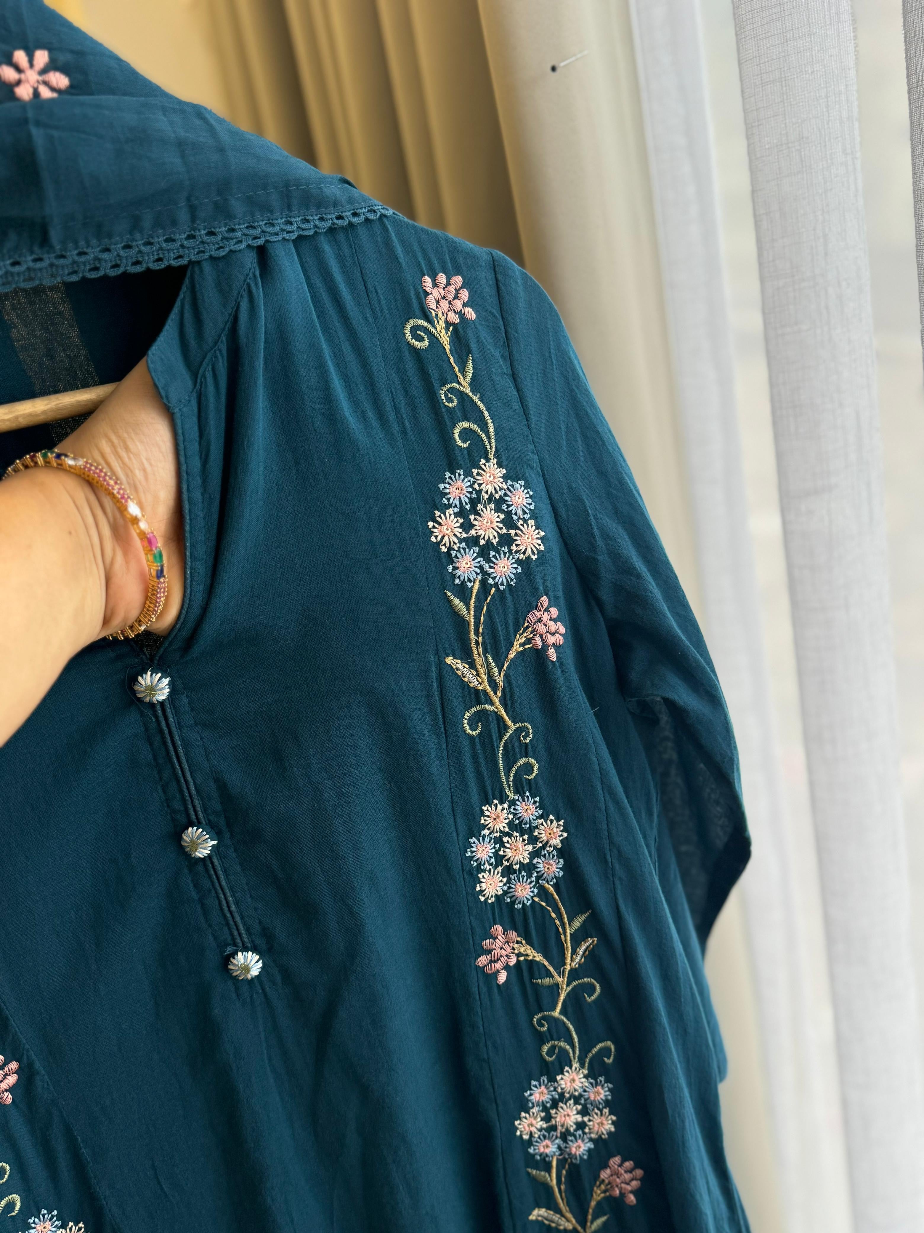 Hand Embroidery Cotton Panel Cut Cotton Suit