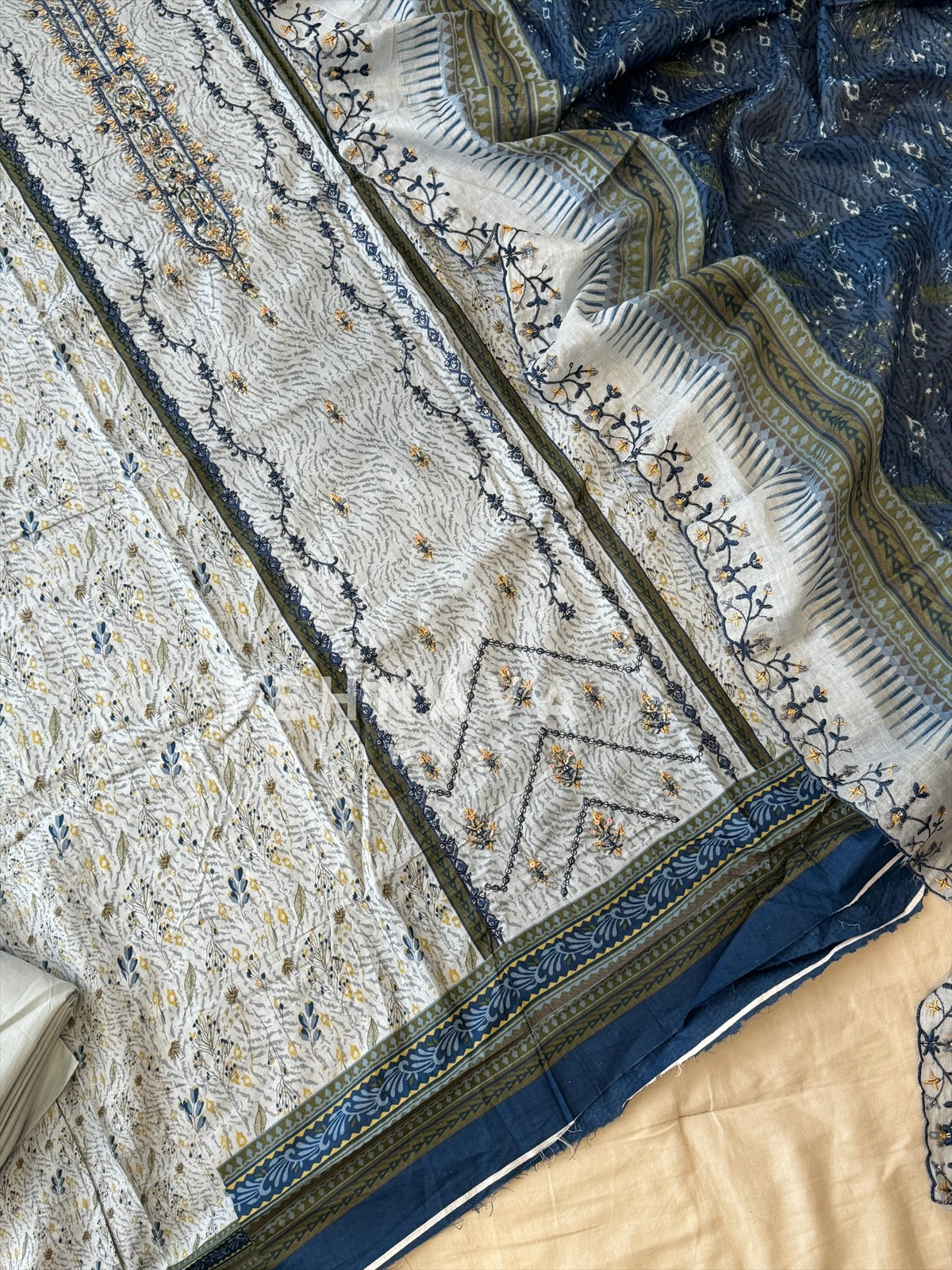 Casual Embroidered Suit-2702 - Pehnava Lawns