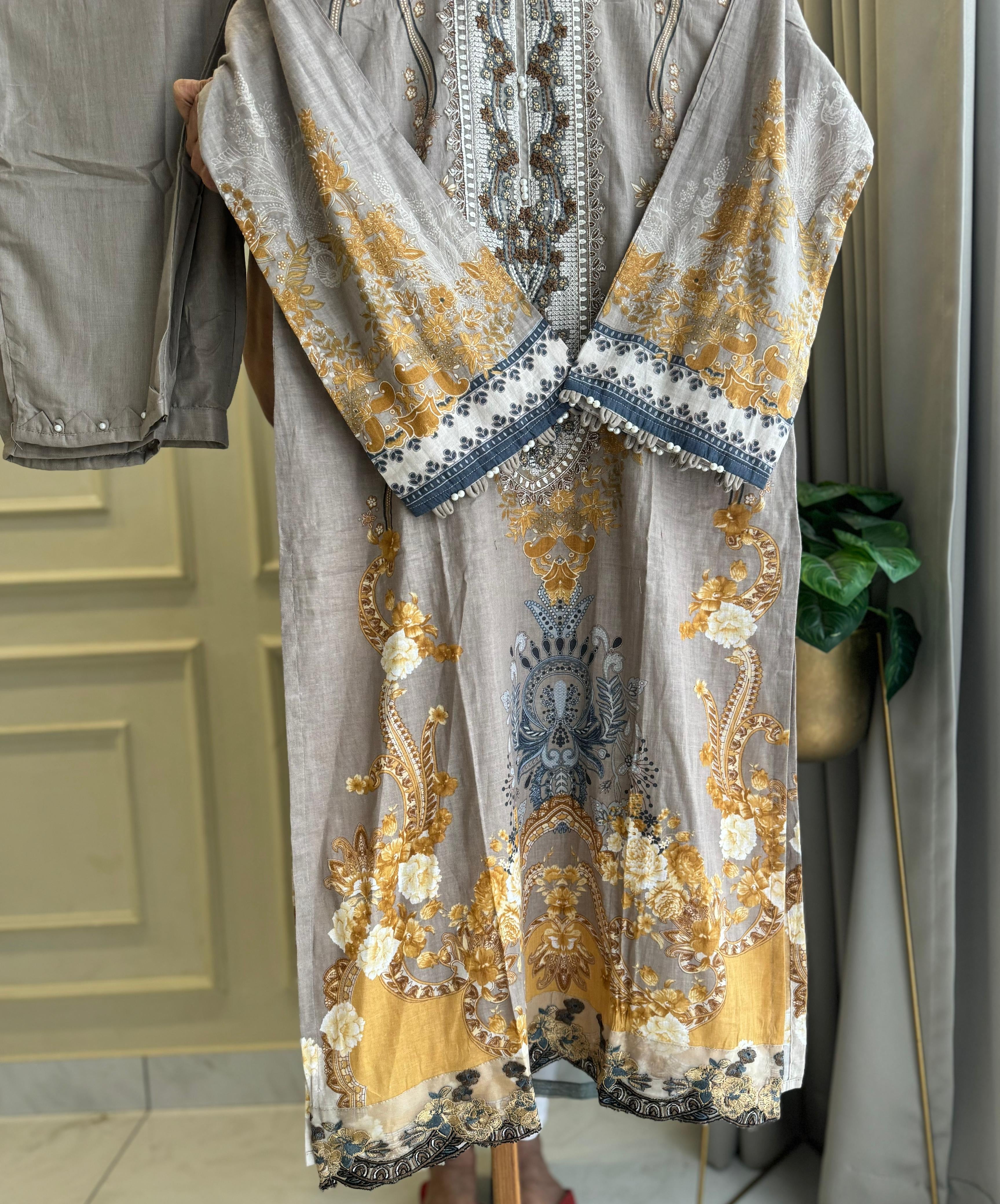 New Stitched Embellished Floral Suit-8