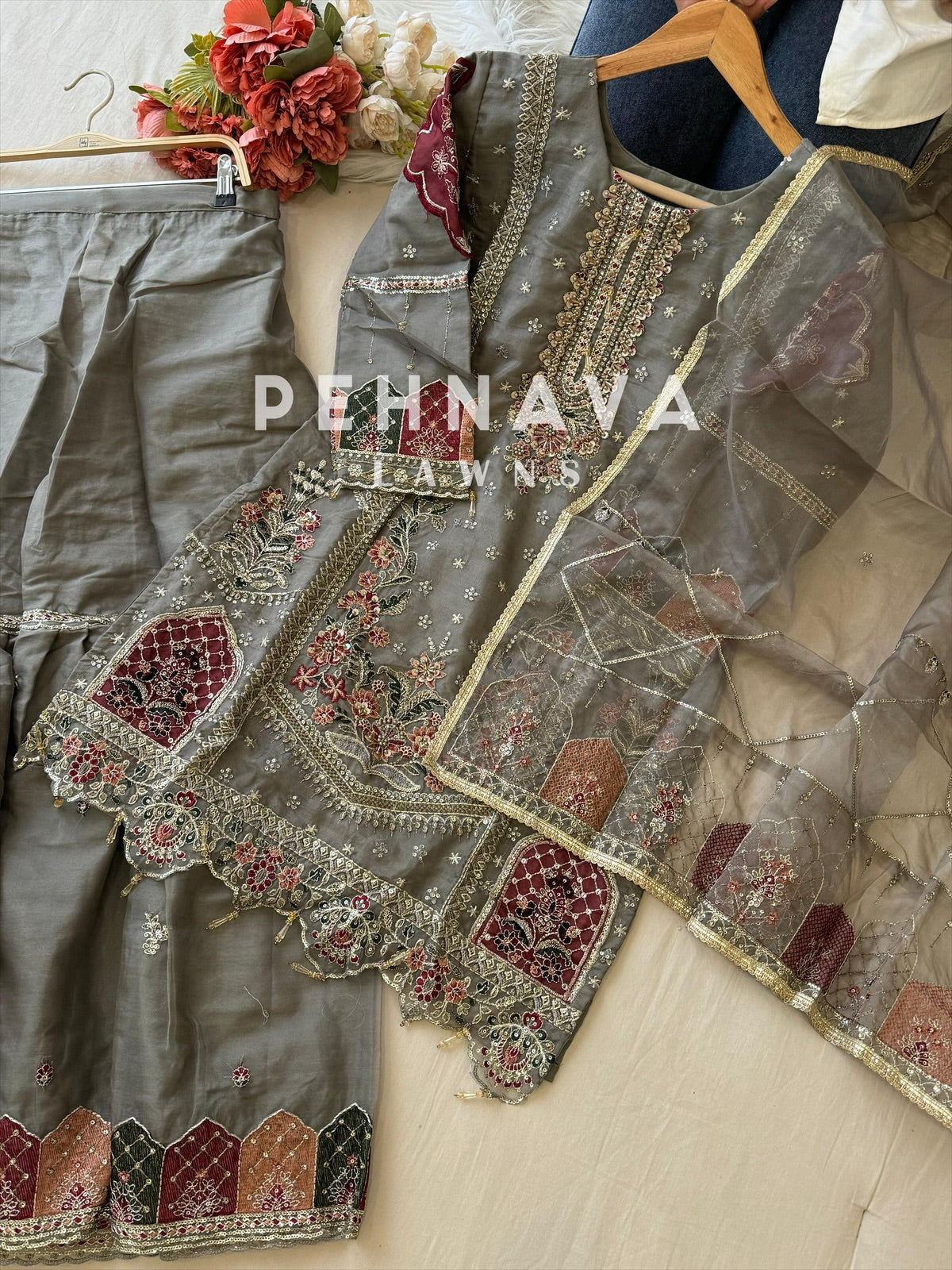 Royal Organza Party wear Embellished Suit 5187 - Pehnava Lawns