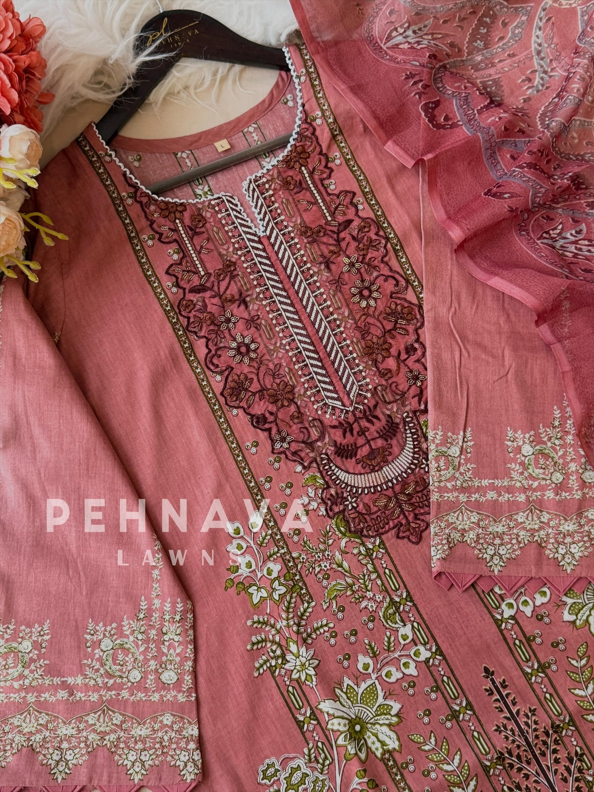 Signature Printed Lawn Unstitched Suit