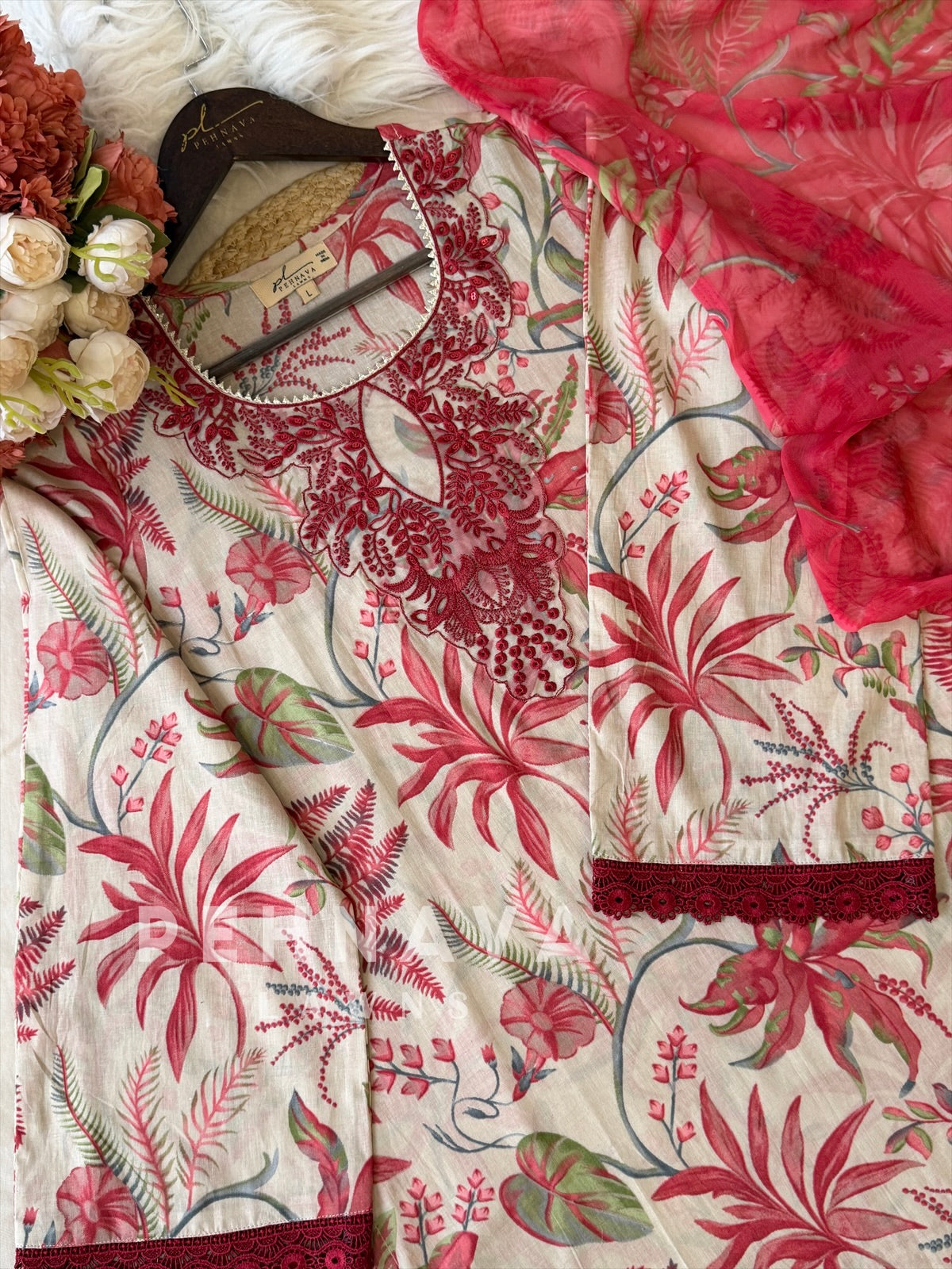 Signature Printed Lawn Unstitched Suit-1550