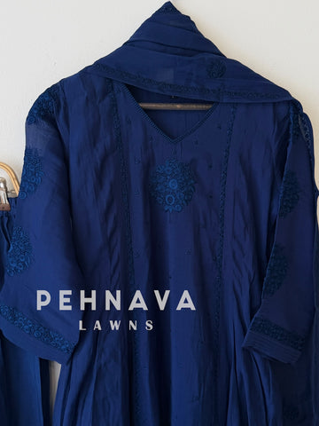 Floral Embroidered Panel Suit Set 3020