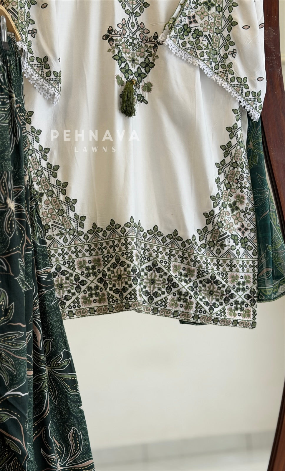 Floral Embroidered Farshi Salwar