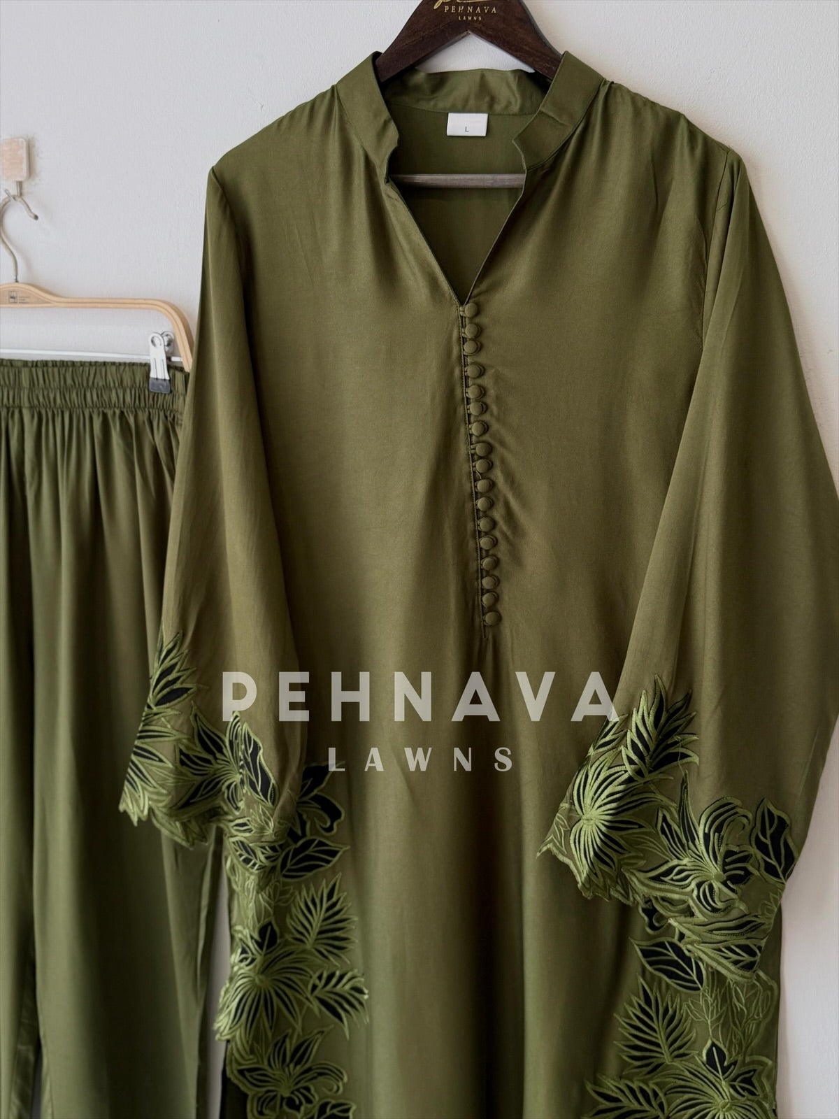 Cut work Ready to Wear 2pc Suit- J7101