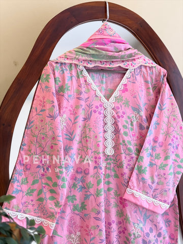 Lace Detailed Printed Suit