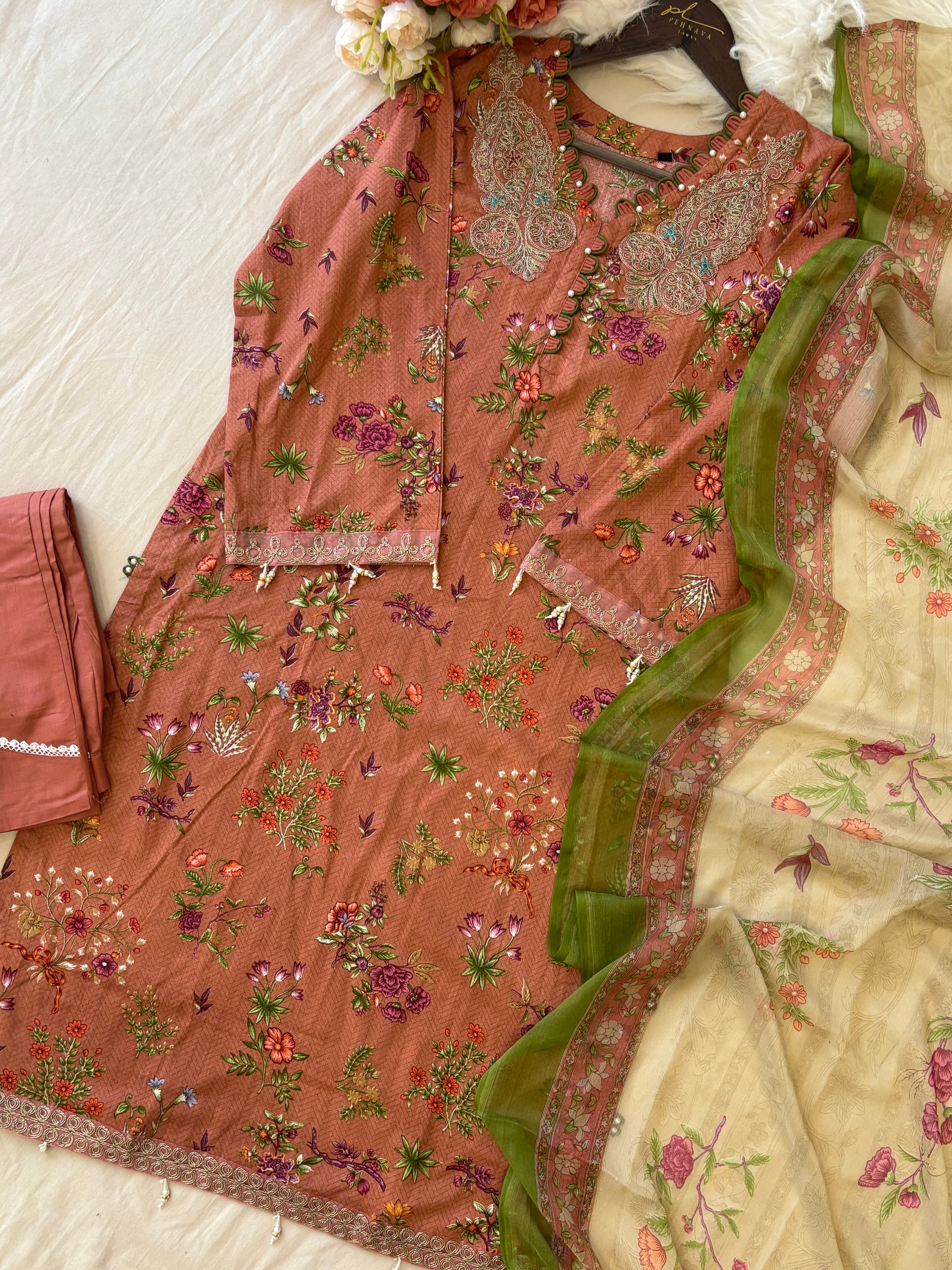 Floral Printed Ethnic Pak-Suit Ft. Chiffon/Cotton Dupatta-003