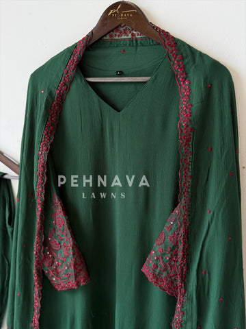 Lace‑Trimmed Embroidered Ensemble-16344