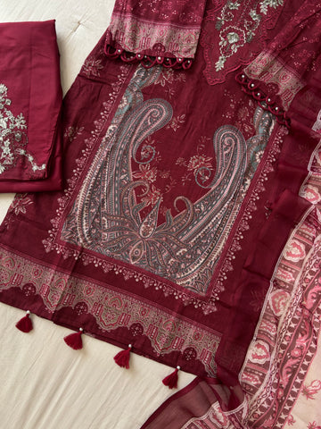 New Ready to wear Pakistani Embroidered Suit - Pehnava Lawns