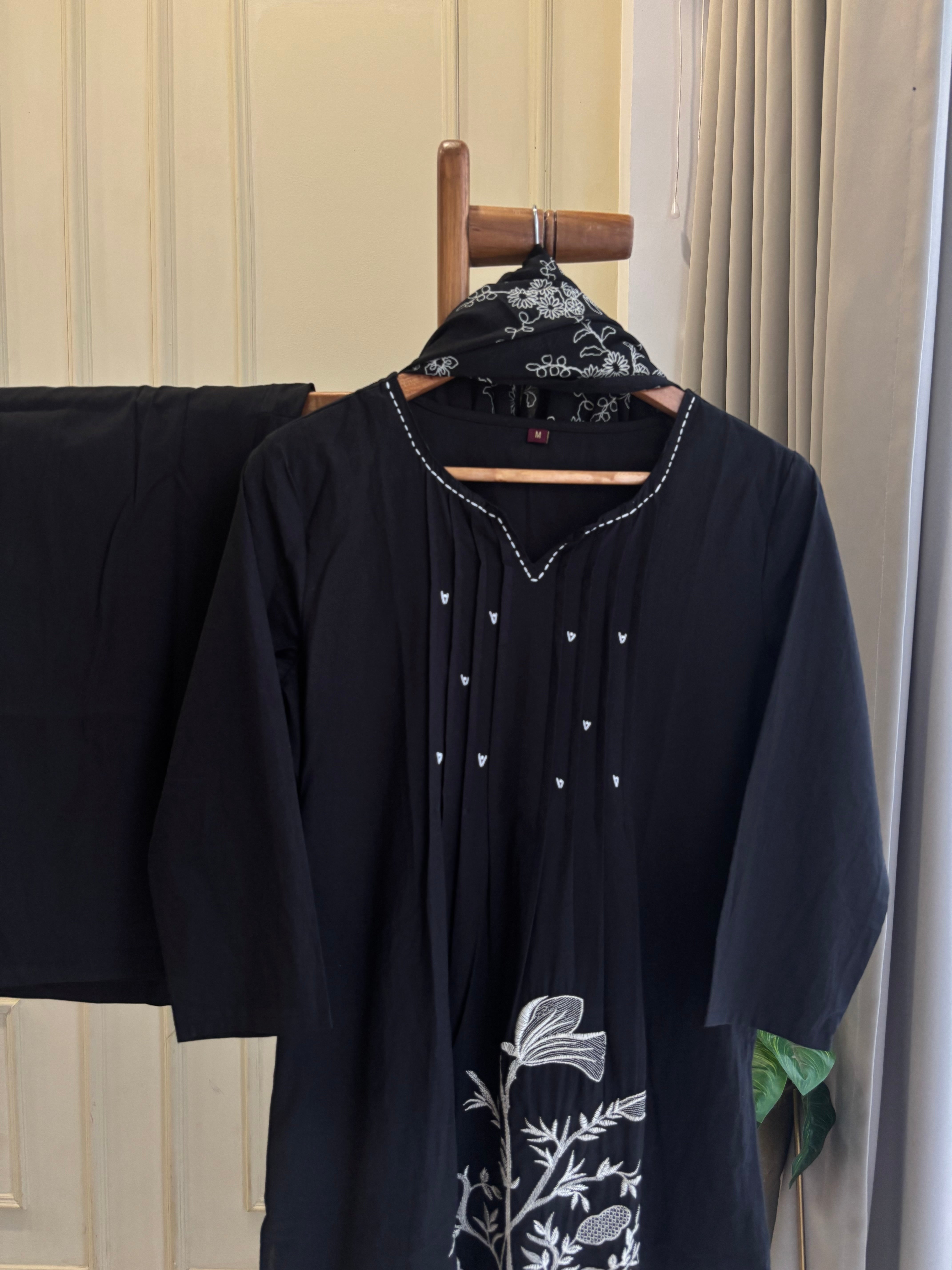 Cotton Pin-tucks slitted suit-0393