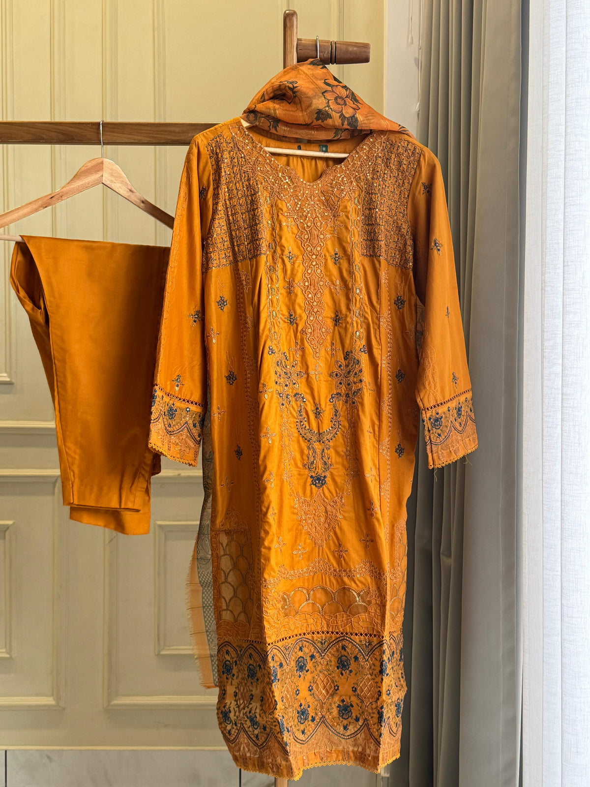 Binsaeed Pakistani Embroidered lawn Suit-0862