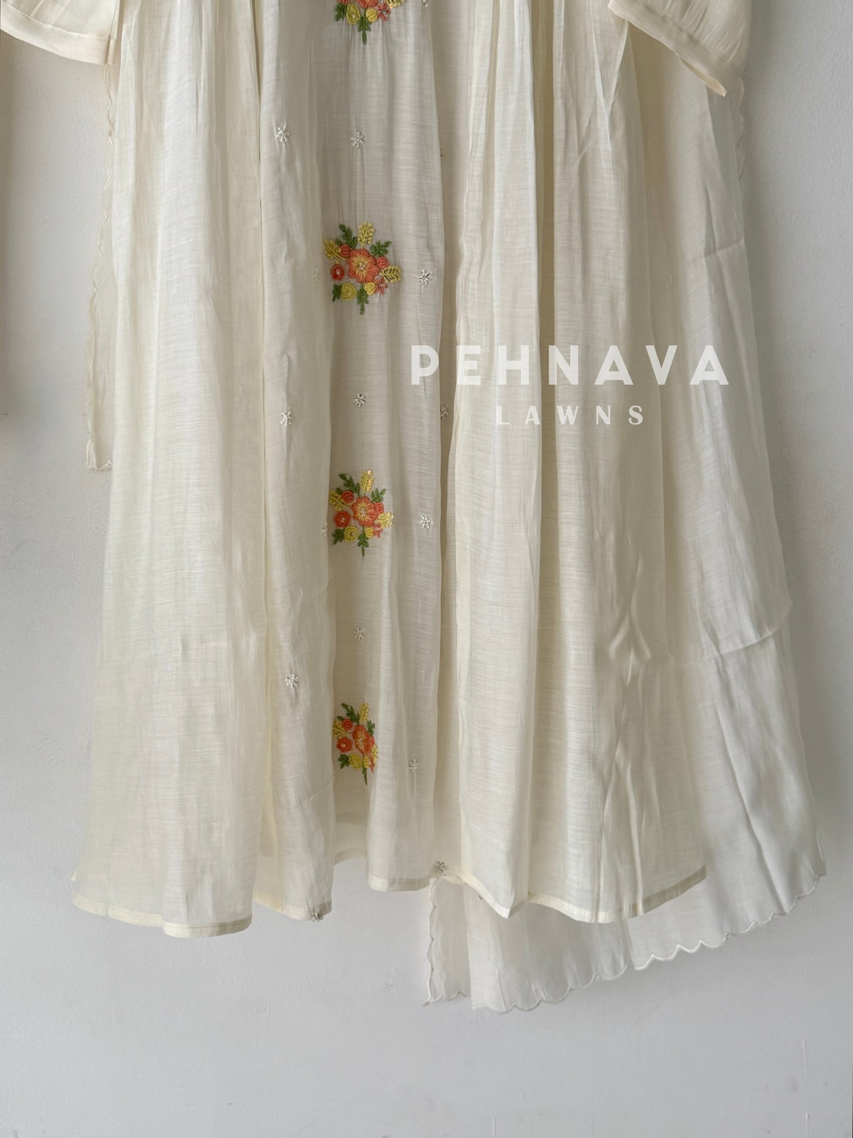 Embroidered Kurta with Pintuck Detail-6181