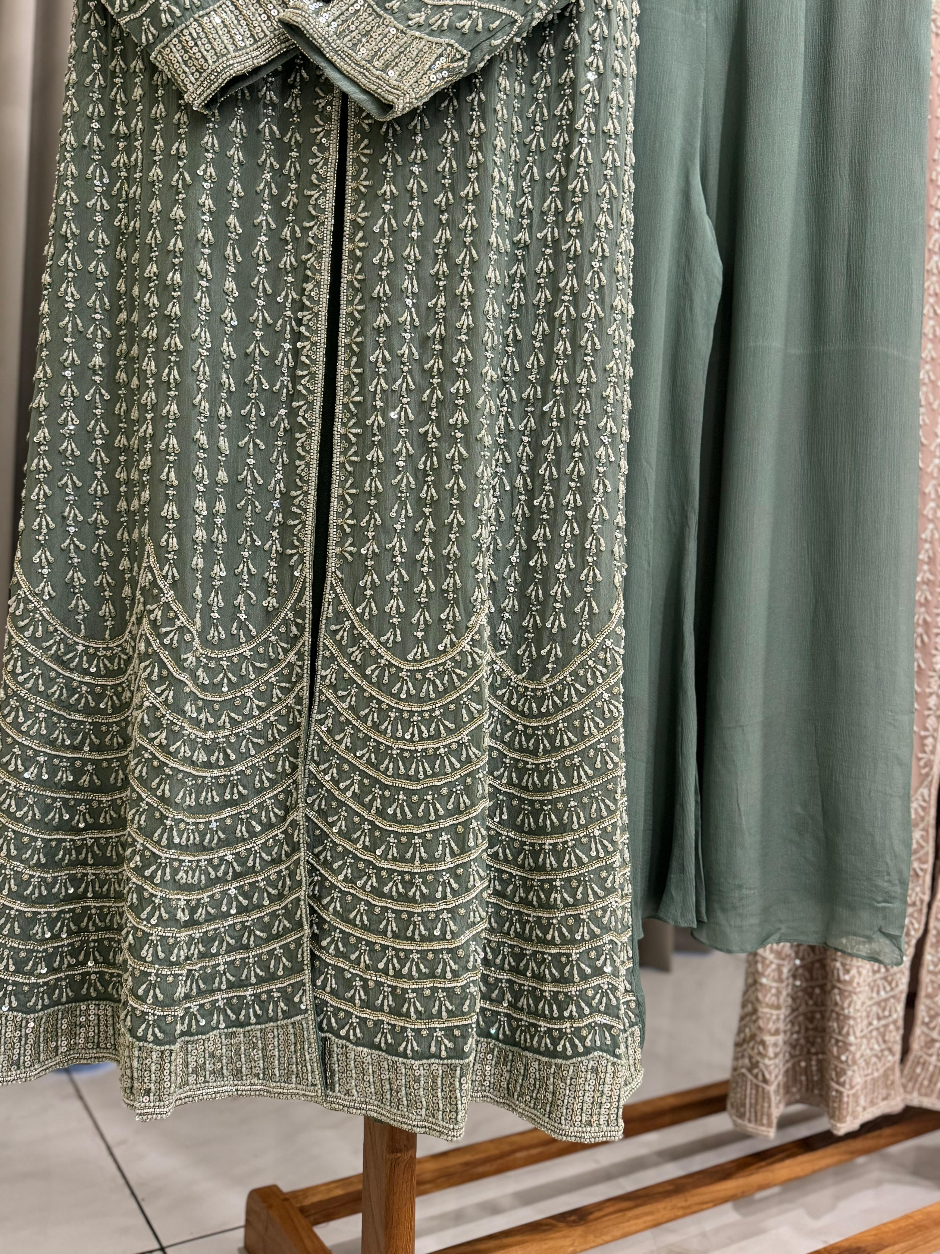 Premium Heavy Handworked Suit - BB4679