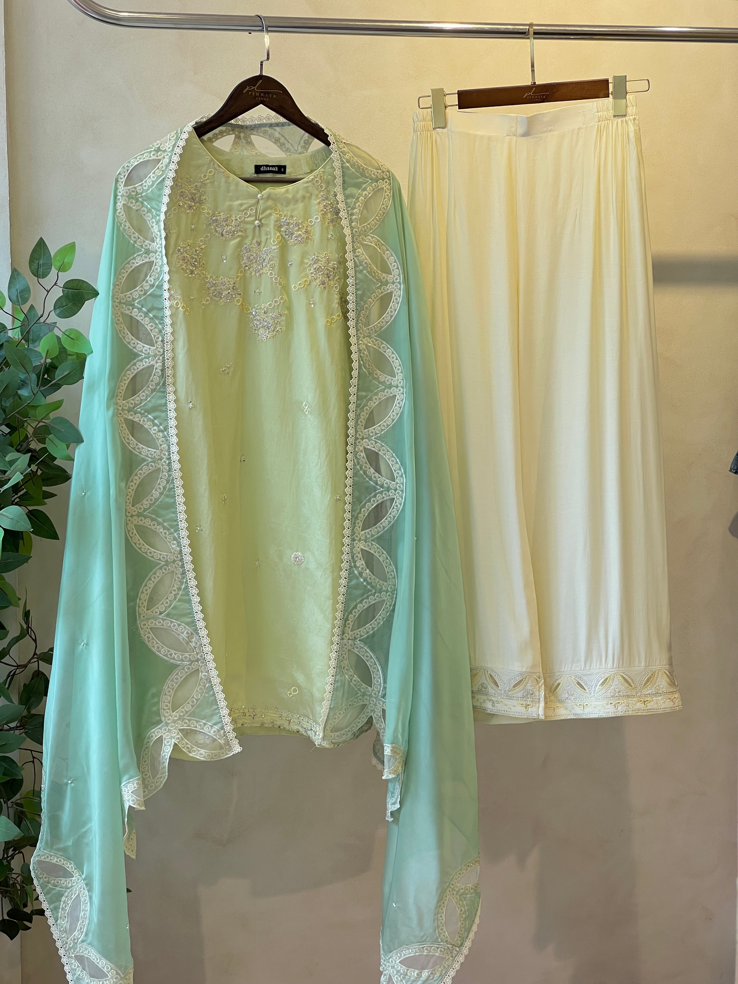 Dhanak Three piece luxurious suit DL-0335