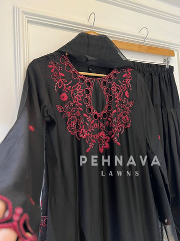 Best combo Farshi Salwar - Pehnava Lawns