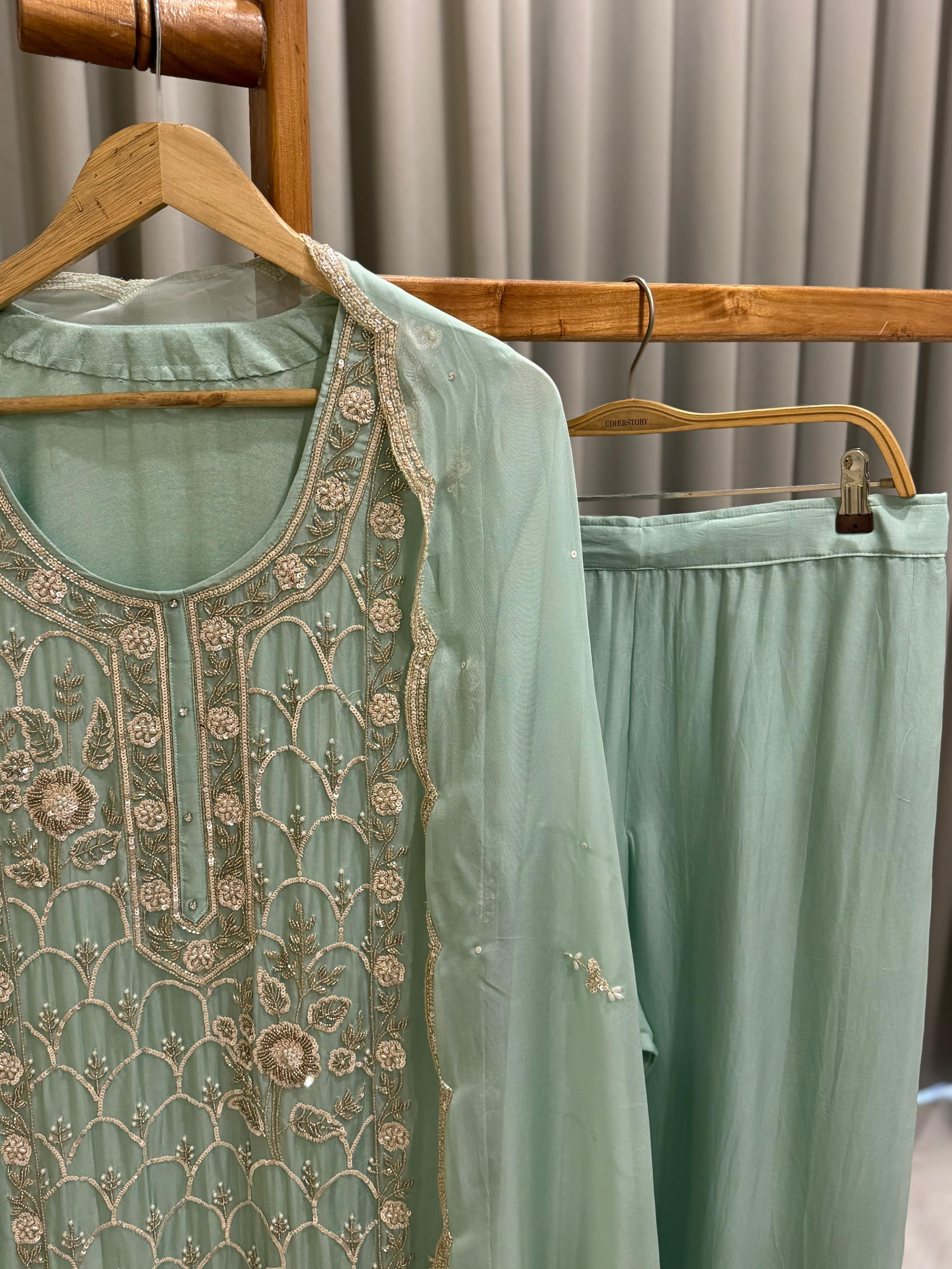 Premium Handworked Organza Salwar Kameez - Pehnava Lawns