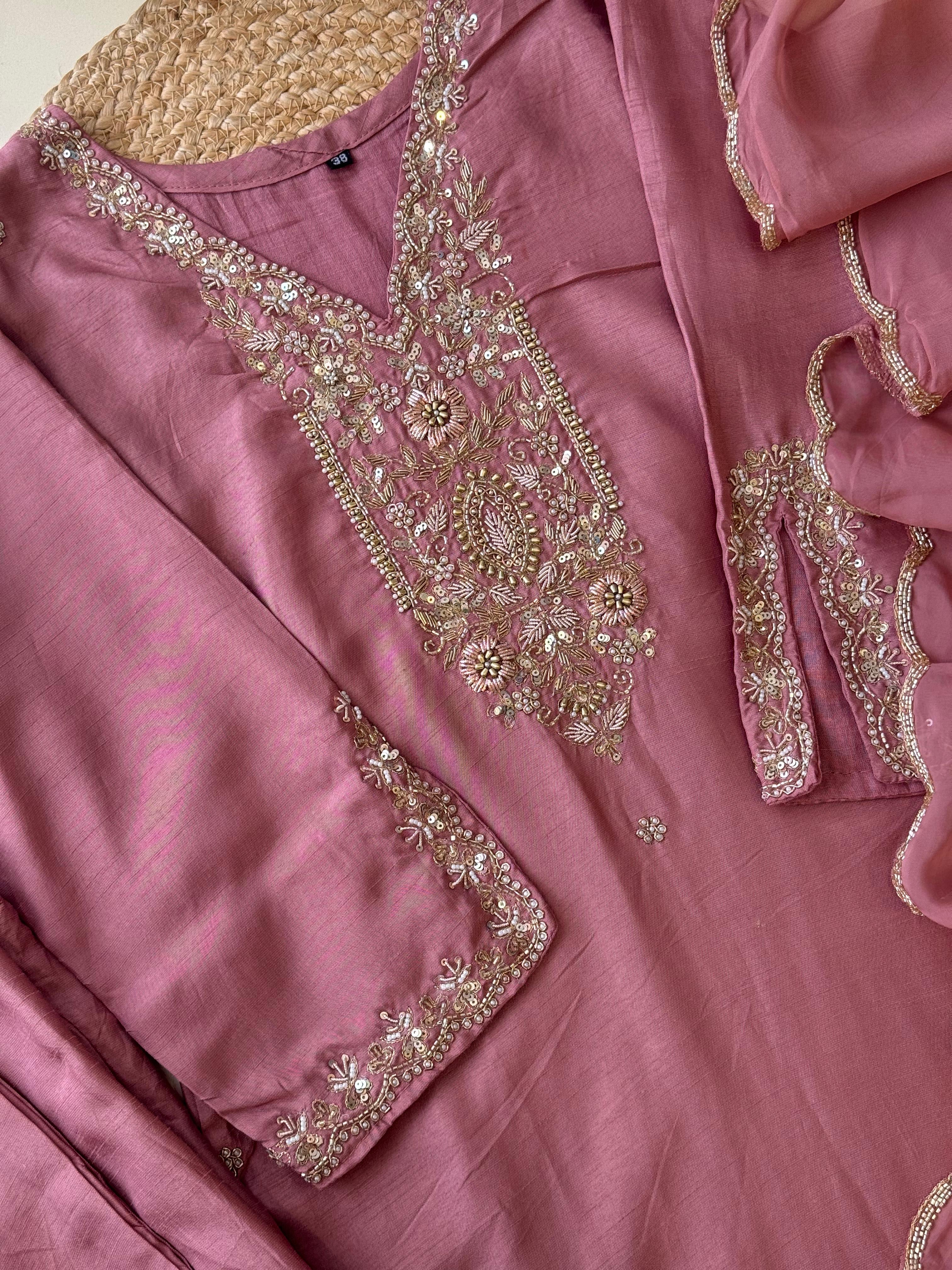 Russian silk Hand detailed suit with organza scalloped dupatta8909