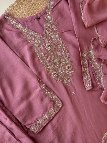 Russian silk Hand detailed suit with organza scalloped dupatta8909