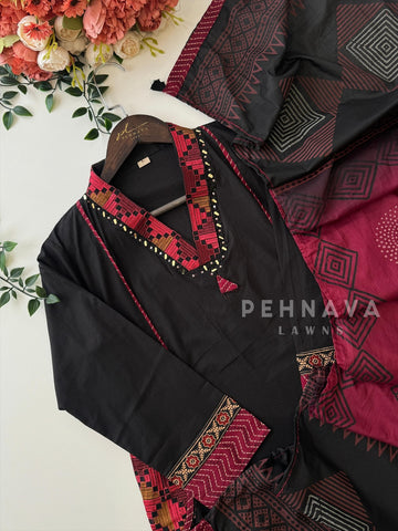 Black&Red Cotton Suit Set-12659 - Pehnava Lawns