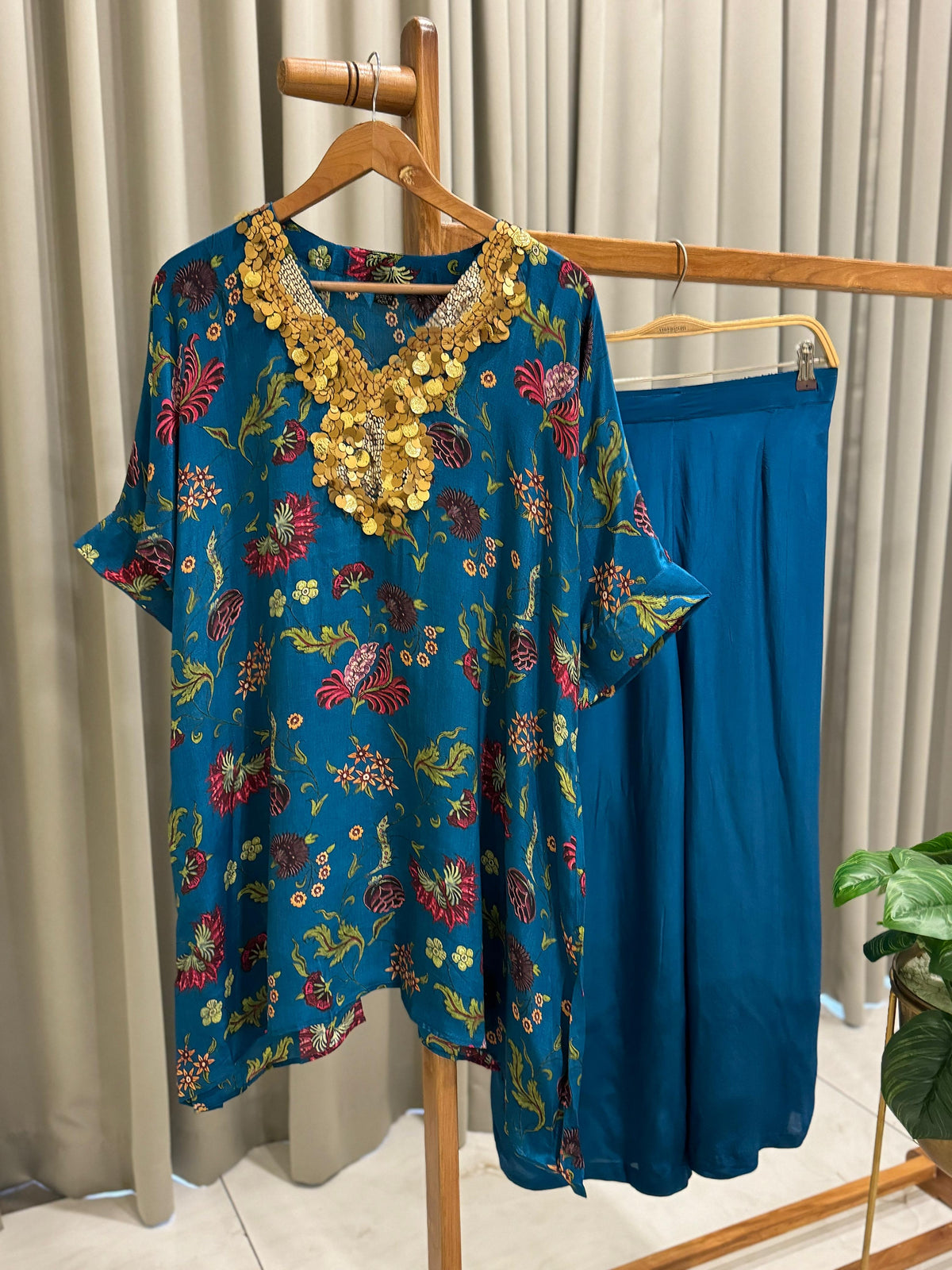Premium Handworked Two Piece Set-Blue - Pehnava Lawns