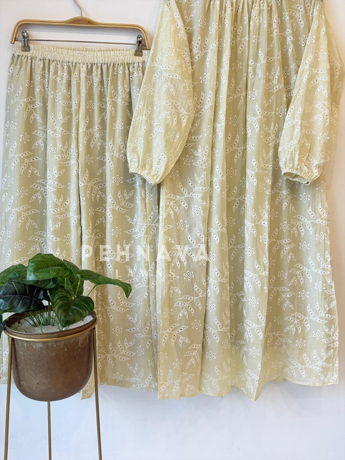 Soft Floral Embroidery Set-4192