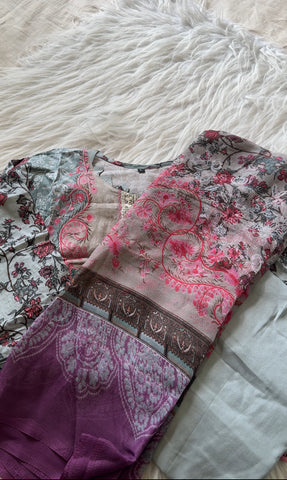 Paki printed suit with embroidered neck detailing-2007