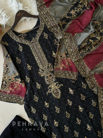 Black Premium Muslin Suit - Pehnava Lawns