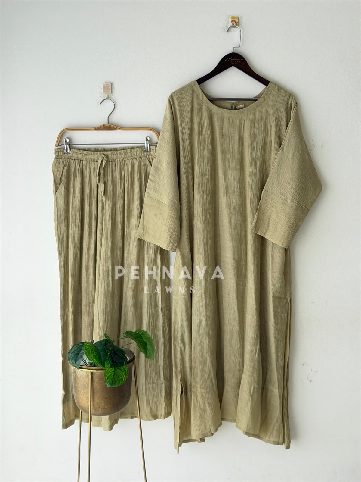 Minimal Imported Two Piece Set-SN6114