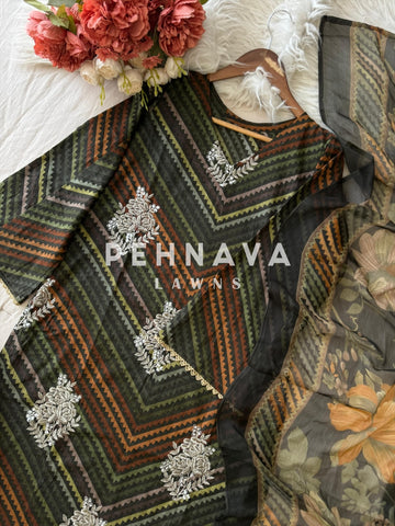 Classic Embroidered Chevron Suit with Printed Dupatta-002