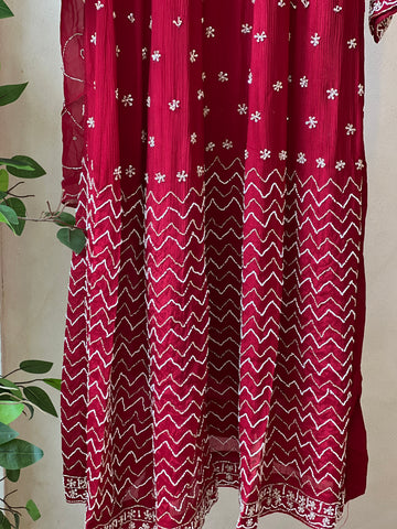 Scalloped Handwork Suit Set