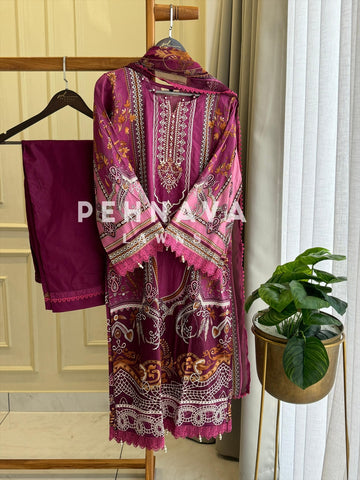 Classic Pakistani Lawn Suit