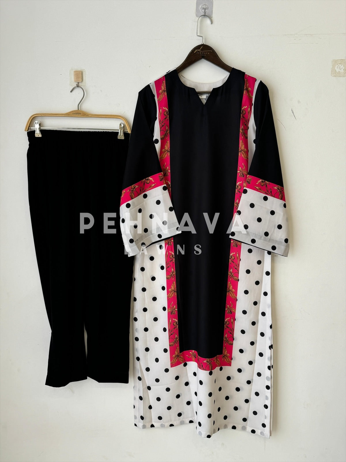 Premium Crepe Ethnic Suit - Pehnava Lawns
