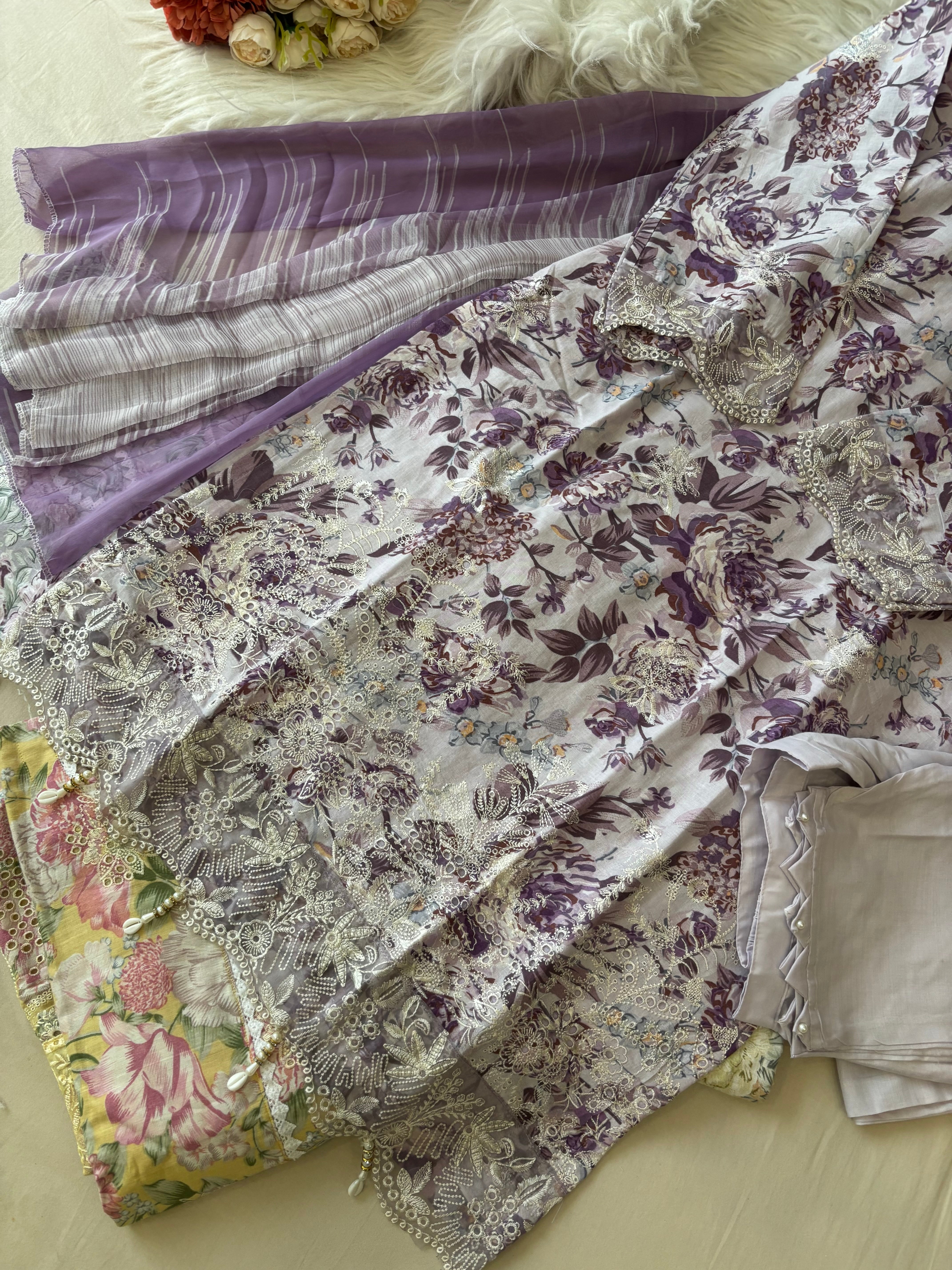 Lace Trimmed Floral Suit-Set-5005