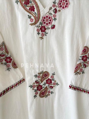 Paisley Embroidery Suit-4179 - Pehnava Lawns